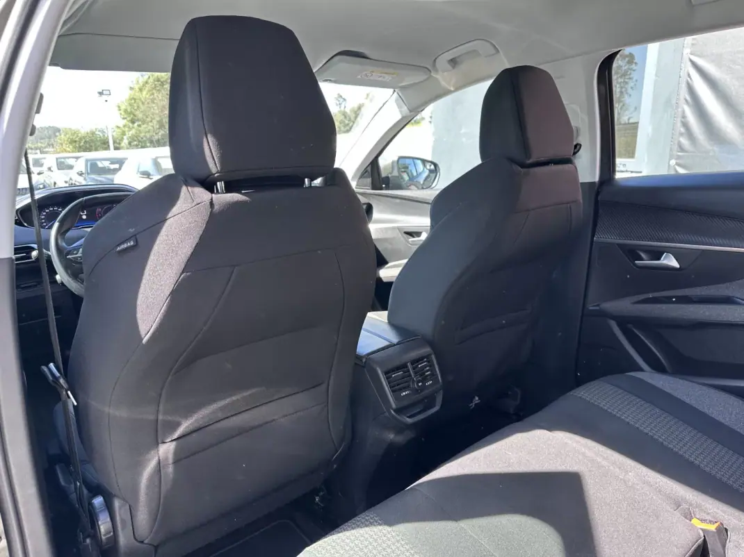 Peugeot 3008 2019 - 13900 EUR, 180724 km - AUTO.MOTO.pt - 180724km - foto 14 de 34