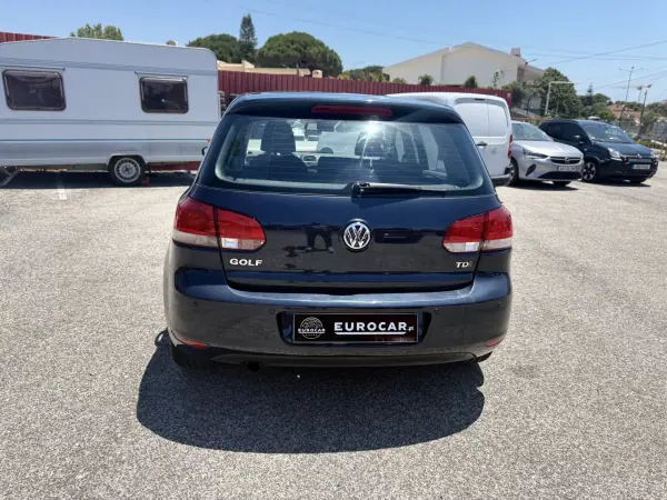 Volkswagen Golf 2010 - 8950 EUR, 141014 km - AUTO.MOTO.pt - 141014km - foto 7 de 43