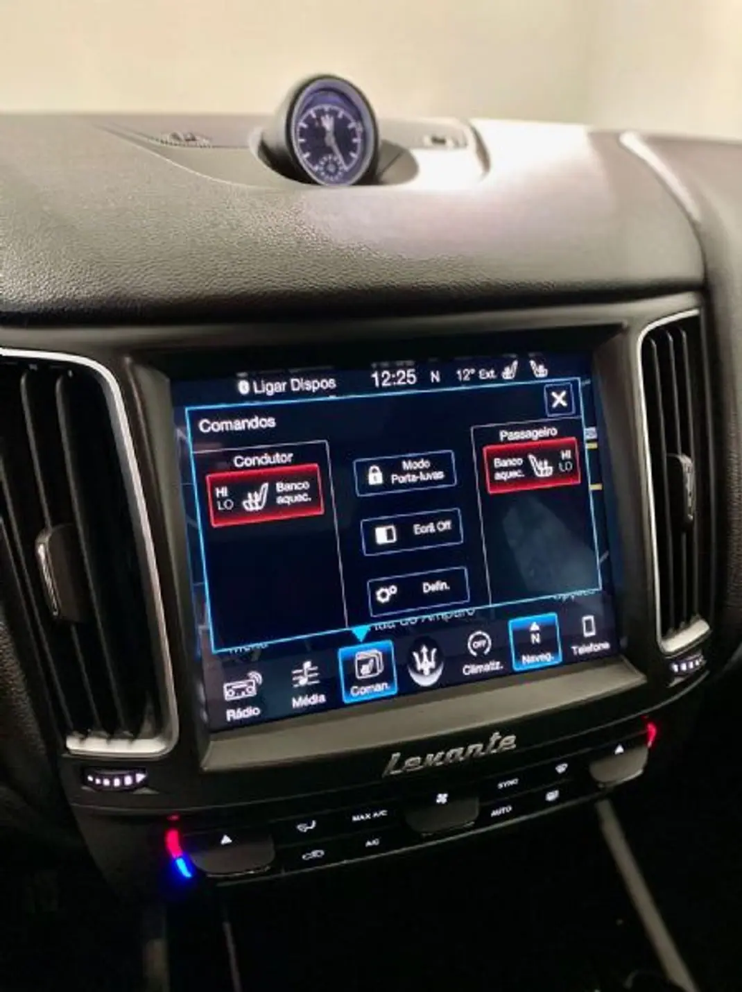 Maserati Levante 2016 - 44500 EUR, 232000 km - AUTO.MOTO.pt - 232000km - foto 36 de 55
