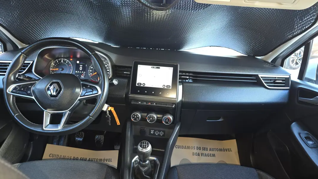 Renault Clio 2020 - 12850 EUR, 66000 km - AUTO.MOTO.pt - 66000km - foto 13 de 18
