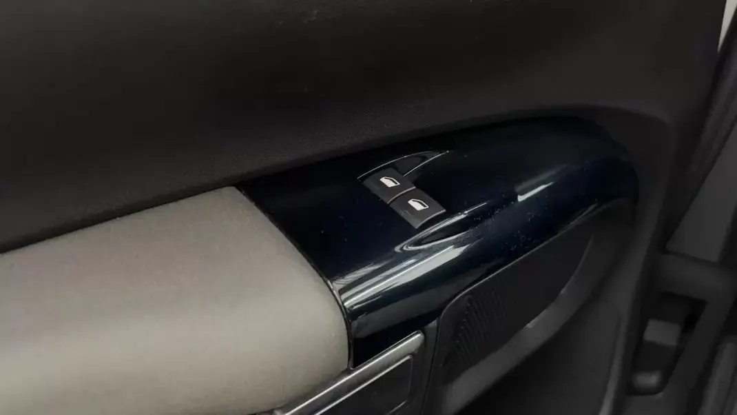 Citroën C4 Cactus 2020 - 10990 EUR, 176794 km - AUTO.MOTO.pt - 176794km - foto 25 de 27