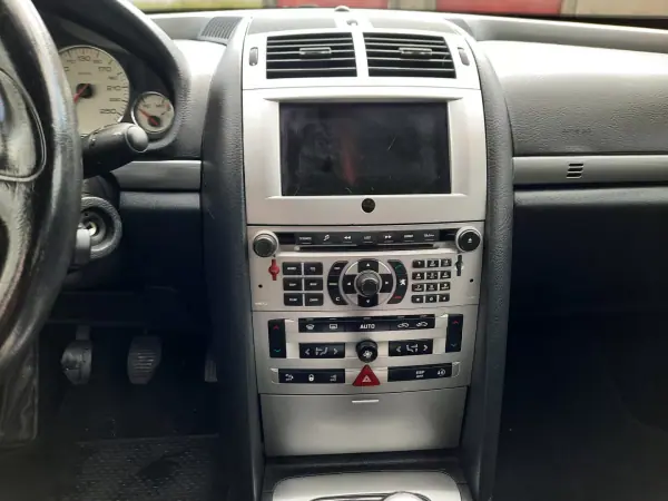 Peugeot 407 2008 - 4995 EUR, 222147 km - AUTO.MOTO.pt - 222147km - foto 9 de 11