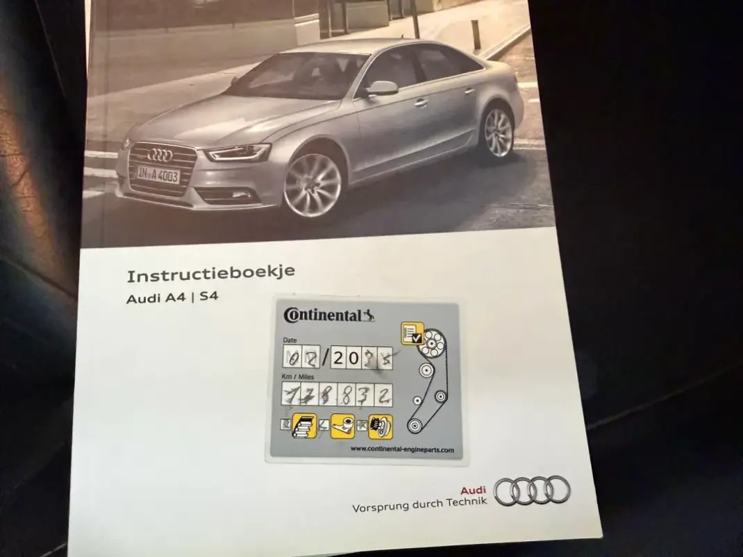 Audi A4 Avant 2015 - 17990 EUR, 191000 km - AUTO.MOTO.pt - 191000km - foto 23 de 26