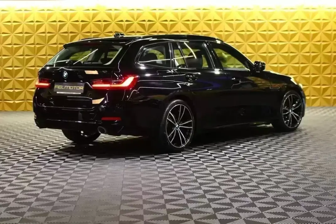 BMW 318 2022 - 25800 EUR, 132000 km - 132000km - foto 2 de 18