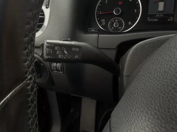 Volkswagen Tiguan 2011 - 13800 EUR, 147290 km - AUTO.MOTO.pt - 147290km - foto 17 de 26