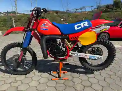 Honda CR 125R 1983 - 6000 EUR, 1 km - foto 1 de 7