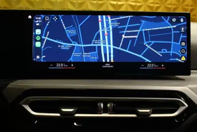 BMW 318 2022 - 27250 EUR, 132000 km - AUTO.MOTO.pt - 132000km - foto 35 de 38