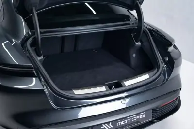 Porsche Taycan 2020 - 76950 EUR, 45000 km - AUTO.MOTO.pt - 45000km - foto 13 de 60