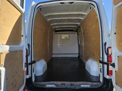 Renault Master 2015 - 11750 EUR, 298000 km - AUTO.MOTO.pt - 298000km - foto 6 de 7