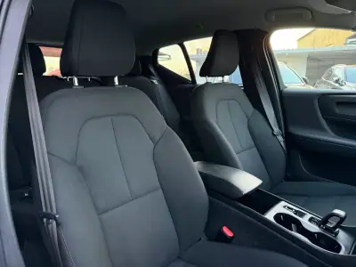 Volvo XC 40 2021 - 26950 EUR, 90000 km - AUTO.MOTO.pt - 90000km - foto 14 de 20