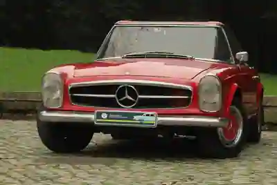 Mercedes-Benz 230 SL 1965 - 79000 EUR, 37400 km - foto 6 de 15