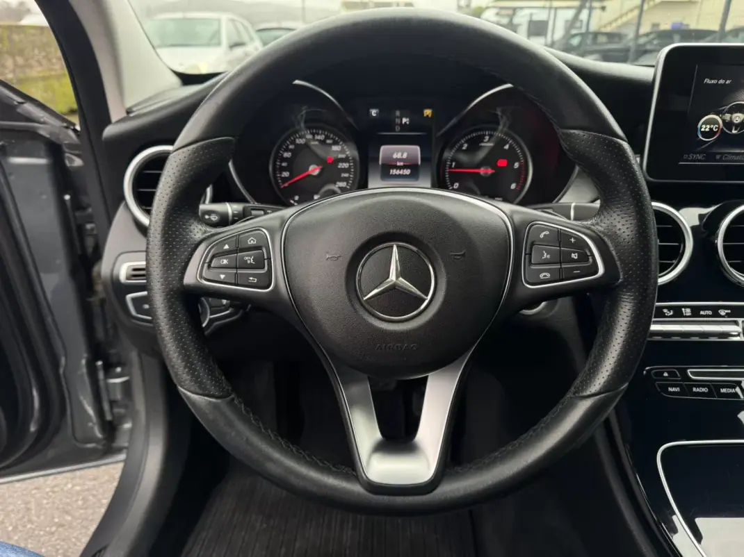 Mercedes-Benz C 200 2016 - 18990 EUR, 156000 km - AUTO.MOTO.pt - 156000km - foto 17 de 28