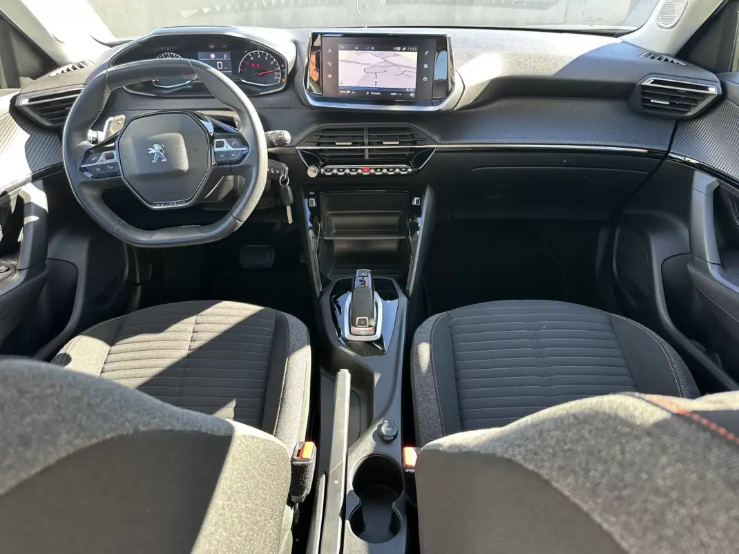 Peugeot 2008 2021 - 16900 EUR, 169000 km - 169000km - foto 26 de 59