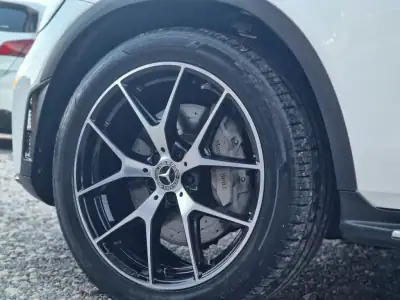 Mercedes-Benz GLC 220 2019 - 48500 EUR, 120000 km - AUTO.MOTO.pt - 120000km - foto 13 de 28