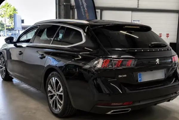 Peugeot 508 2020 - 16900 EUR, 179389 km - AUTO.MOTO.pt - 179389km - foto 4 de 9