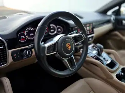 Porsche Cayenne Coupé 2021 - 89900 EUR, 57000 km - AUTO.MOTO.pt - 57000km - foto 17 de 36