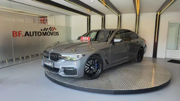 BMW 530 2019 - 19900 EUR, 298200 km - AUTO.MOTO.pt - 298200km - foto 2 de 57
