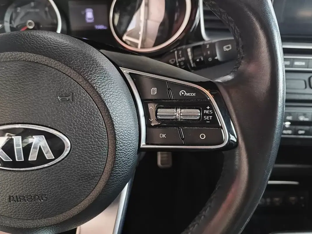 Kia Ceed SW 2019 - 18250 EUR, 70500 km - AUTO.MOTO.pt - 70500km - foto 26 de 35