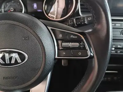 Kia Ceed SW 2019 - 18250 EUR, 70500 km - AUTO.MOTO.pt - 70500km - foto 26 de 35