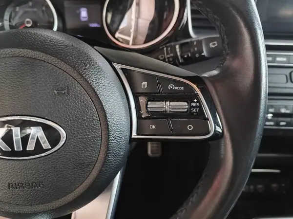 Kia Ceed SW 2019 - 18250 EUR, 70500 km - AUTO.MOTO.pt - 70500km - foto 26 de 35