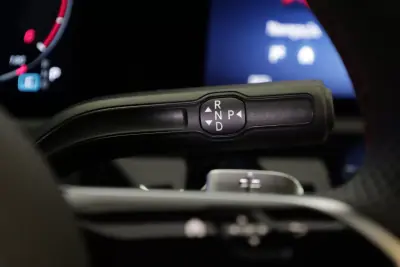 Mercedes-Benz A 180 Limousine 2025 - 39990 EUR, 6272 km - AUTO.MOTO.pt - 6272km - foto 34 de 47