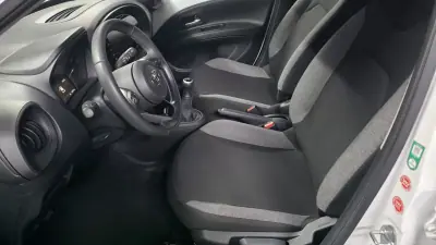 Toyota Aygo X 2023 - 15990 EUR, 33500 km - foto 6 de 24