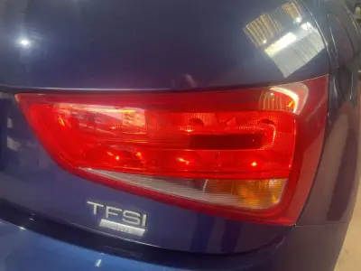 Audi A1 Sportback 2018 - 15750 EUR, 80000 km - AUTO.MOTO.pt - 80000km - foto 31 de 48