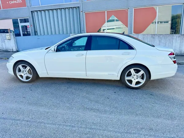 Mercedes-Benz S 320 2008 - 15000 EUR, 280000 km - AUTO.MOTO.pt - 280000km - foto 4 de 15