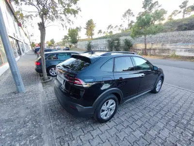 Volkswagen Taigo 2023 — foto 4 de 13