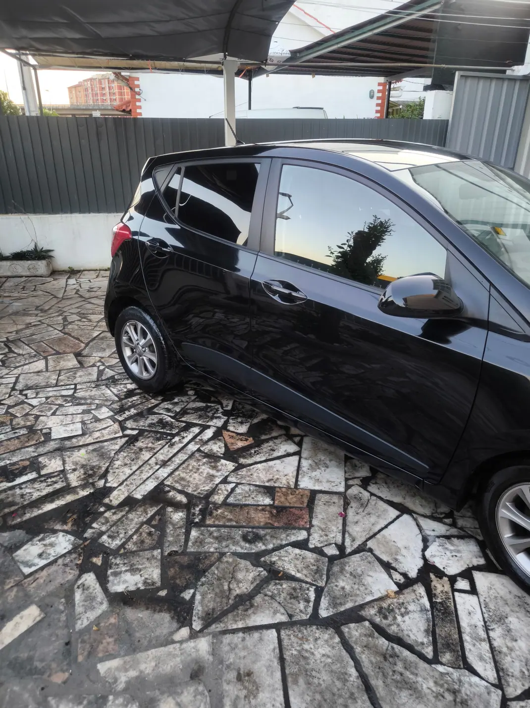 Hyundai i10 2016 - 8990 EUR, 75000 km - 75000km - foto 5 de 14