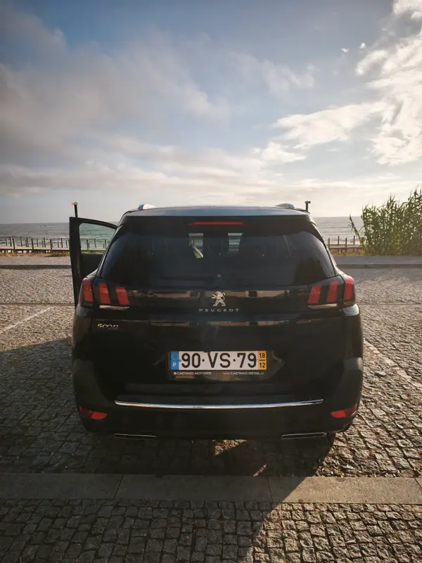 Peugeot 5008 2018 - 24900 EUR, 116000 km - AUTO.MOTO.pt - 116000km - foto 2 de 15