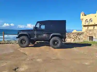 Land Rover Defender 2005 - 52000 EUR, 79000 km - AUTO.MOTO.pt - 79000km - foto 7 de 11