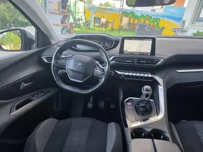 Peugeot 3008 2019 - 13900 EUR, 198000 km - AUTO.MOTO.pt - 198000km - foto 41 de 58