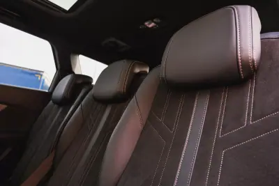 Peugeot 5008 2021 - 24000 EUR, 128300 km - AUTO.MOTO.pt - 128300km - foto 21 de 23