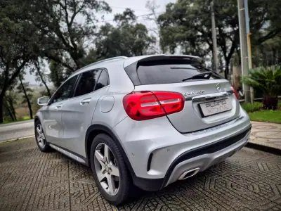 Mercedes-Benz GLA 200 2014 - 20000 EUR, 221000 km - AUTO.MOTO.pt - 221000km - foto 9 de 22