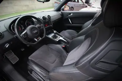 Audi TT Coupé 2009 - 16990 EUR, 185000 km - AUTO.MOTO.pt - 185000km - foto 6 de 29