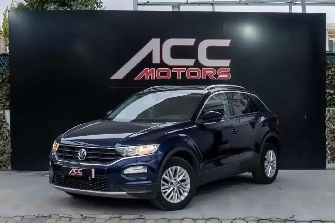 Volkswagen T-Roc 2019 - 21900 EUR, 135000 km - AUTO.MOTO.pt - 135000km - foto 47 de 48