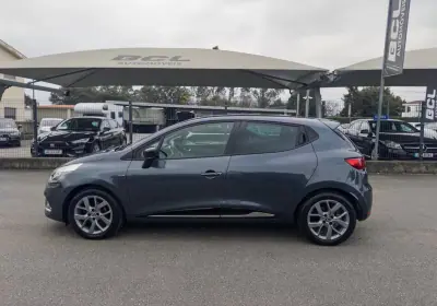 Renault Clio 2019 - 10990 EUR, 128000 km - AUTO.MOTO.pt - 128000km - foto 4 de 43