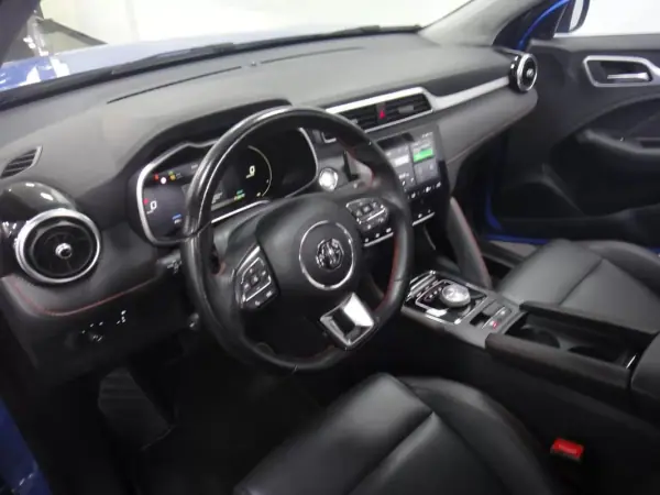 MG ZS 2022 - 20900 EUR, 68000 km - AUTO.MOTO.pt - 68000km - foto 14 de 36