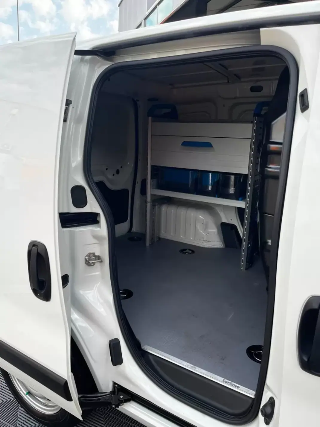 Fiat FIORINO 1.3 M-JET C/AC 2019 - 6750 EUR, 208112 km - AUTO.MOTO.pt - 208112km - foto 13 de 15