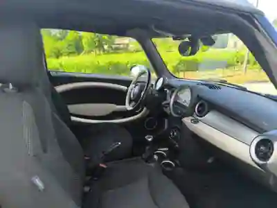 MINI Clubman 2013 - 9000 EUR, 185000 km - AUTO.MOTO.pt - 185000km - foto 11 de 12