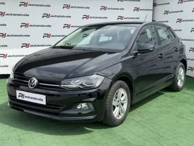Volkswagen Polo 2019 - 12990 EUR, 62100 km - AUTO.MOTO.pt - 62100km - foto 2 de 18