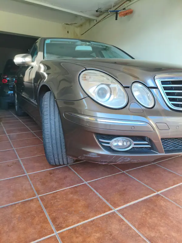 Mercedes-Benz E 220 2006 - 12000 EUR, 194000 km - AUTO.MOTO.pt - 194000km - foto 13 de 13