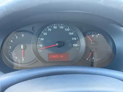 Renault KANGOO 1.5DCI 3L C/IVA 2019 - 9990 EUR, 175000 km - AUTO.MOTO.pt - 175000km - foto 12 de 17