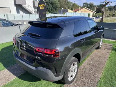 Citroën C4 Cactus 2018 - 11900 EUR, 180000 km - AUTO.MOTO.pt - 180000km - foto 12 de 47