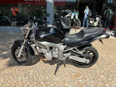 Yamaha FZ 07 2004 - 3250 EUR, 43561 km - AUTO.MOTO.pt - 43561km - foto 1 de 13
