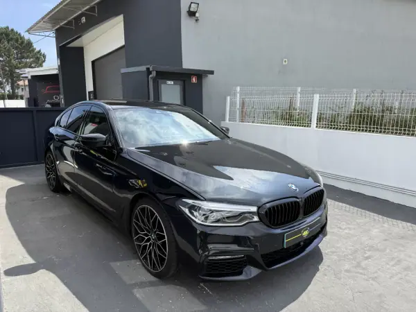 BMW 520 2019 - 28500 EUR, 146000 km - AUTO.MOTO.pt - 146000km - foto 3 de 21