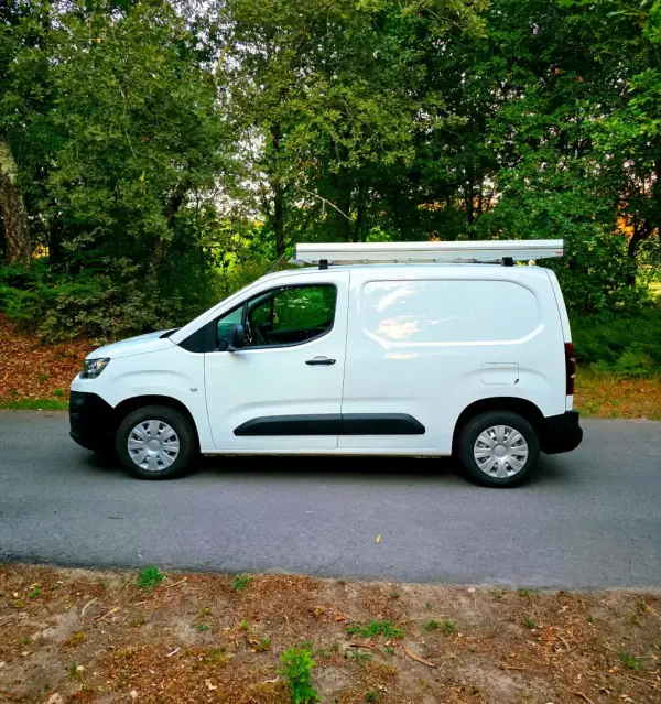 Citroën Berlingo 2020 - 11990 EUR, 155000 km - 155000km - foto 4 de 24