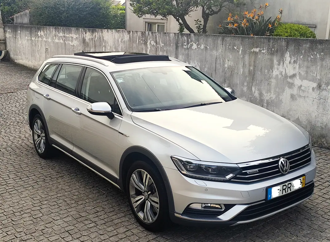 Volkswagen Passat 2016 - 11500 EUR, 400000 km - AUTO.MOTO.pt - 400000km - foto 1 de 7