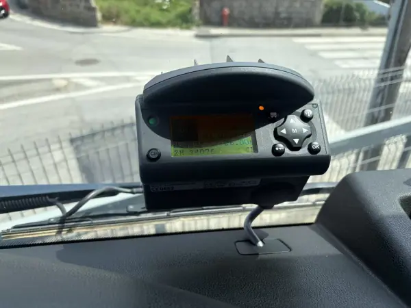 Man 2016 - 33000 EUR, 500000 km - AUTO.MOTO.pt - 500000km - foto 10 de 19